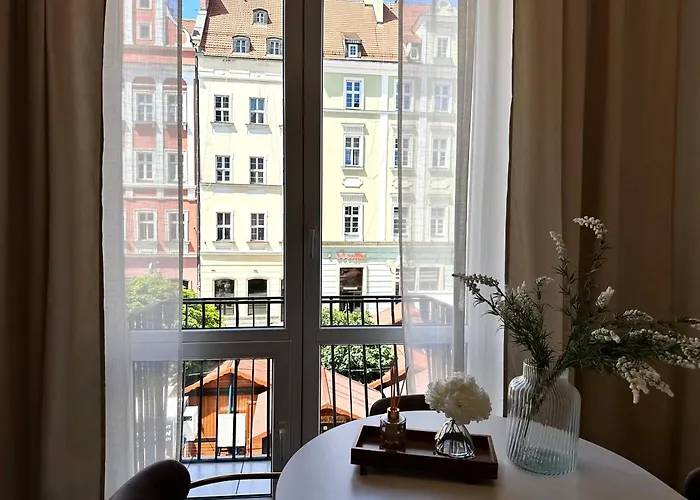 Swidnicka - 200m Main Square - Self Check-in 20h Wroclaw