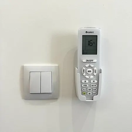 Swidnicka - 200m Main Square - Self Check-in 20h