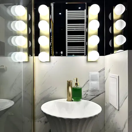 Daire Swidnicka - 200m Main Square - Self Check-in 20h